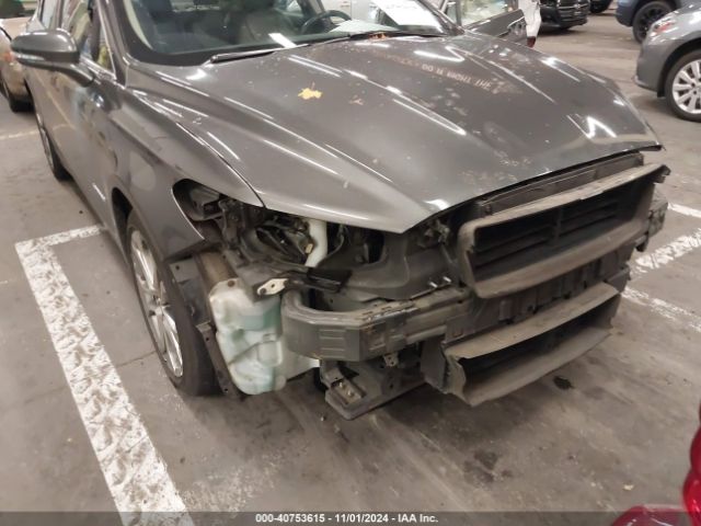 3FA6P0RU2KR260159 Ford Fusion Hybrid Titanium