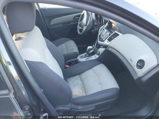 1G1PA5SH4F7147944 Chevrolet Cruze Ls Auto