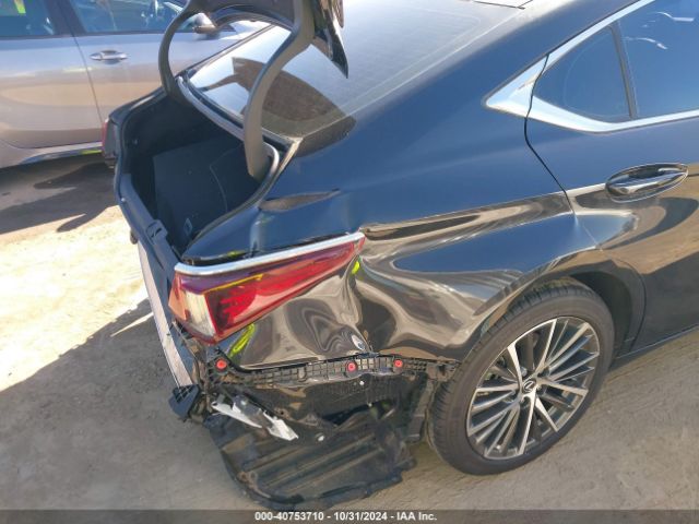 58ADA1C15PU034435 Lexus ES 300H