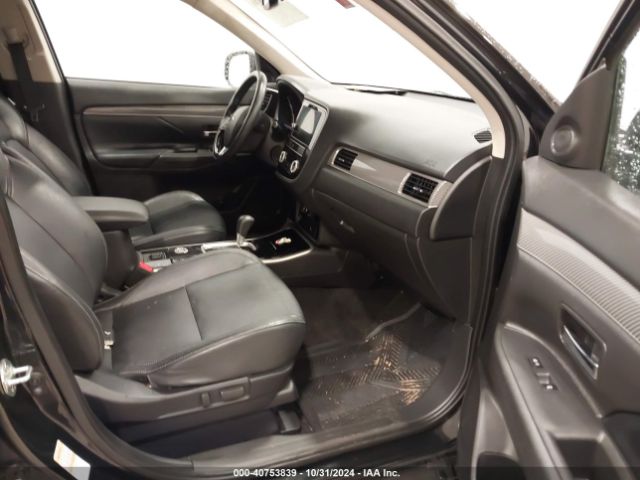 JA4AZ3A31KJ001606 Mitsubishi Outlander Sel