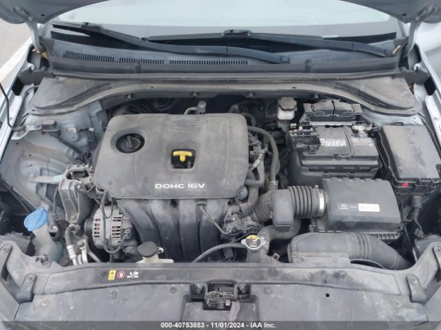 5NPD74LF3HH136111 Hyundai ELANTRA SE