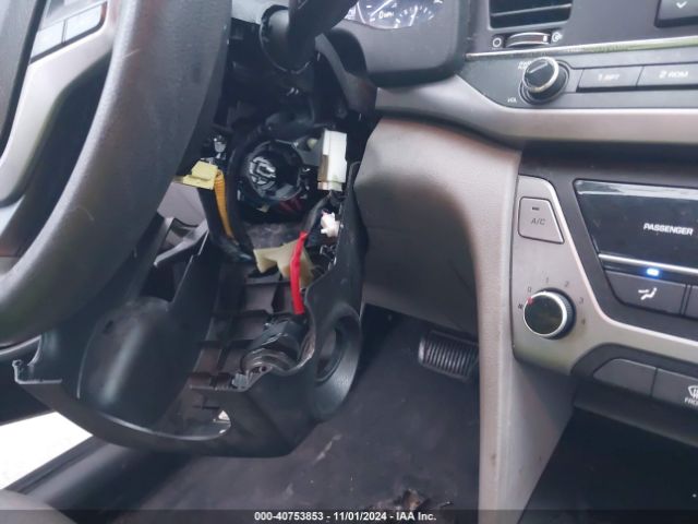 5NPD74LF3HH136111 Hyundai ELANTRA SE