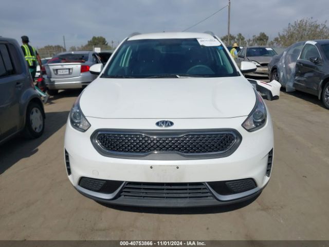KNDCB3LC8H5104376 KIA NIRO LX