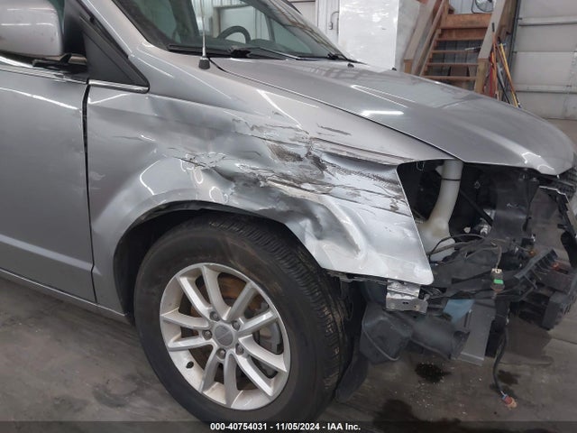 40754031 :رقم المزاد ، 2C4RDGCG4KR679406 vin ، 2019 Dodge Grand Caravan Sxt مزاد بيع