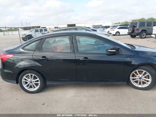 Ford FOCUS SE 2015 1FADP3F24FL356911 Image 14