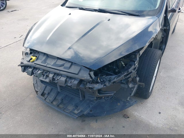 Ford FOCUS SE 2015 1FADP3F24FL356911 Image 6