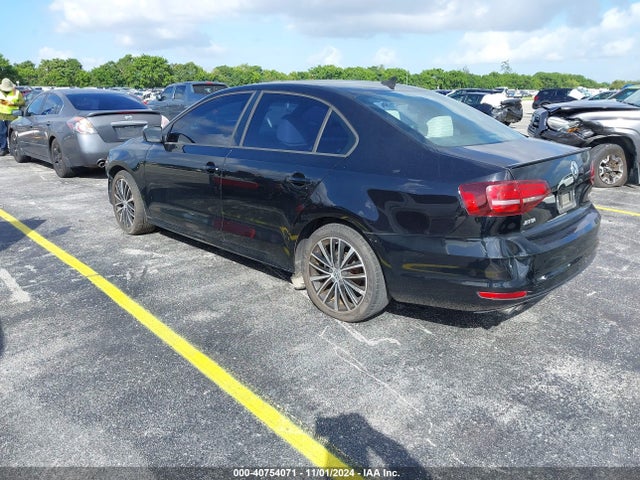 3VWD17AJ5GM218101 Volkswagen Jetta 1.8t Sport