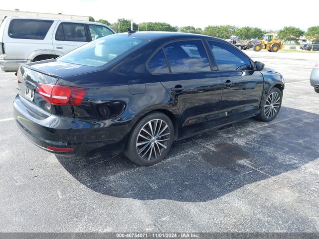 3VWD17AJ5GM218101 Volkswagen Jetta 1.8t Sport