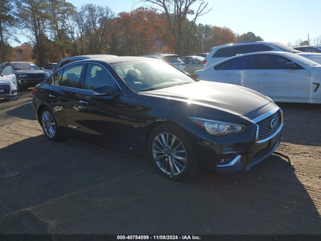 JN1EV7AR2JM612114 Infiniti Q50 3.0t Luxe