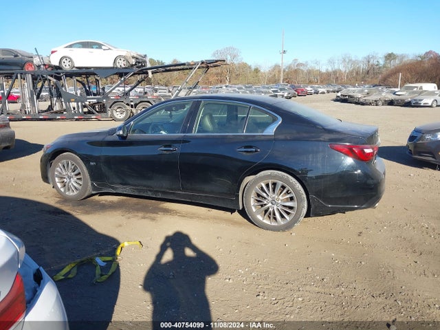 JN1EV7AR2JM612114 Infiniti Q50 3.0t Luxe