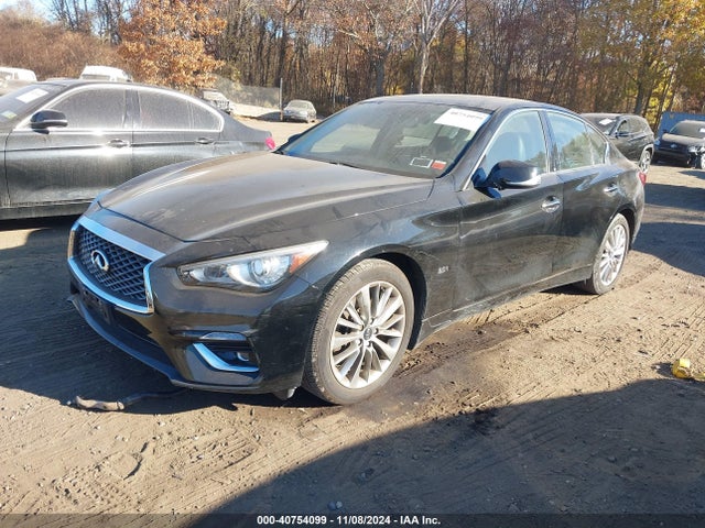 JN1EV7AR2JM612114 Infiniti Q50 3.0t Luxe