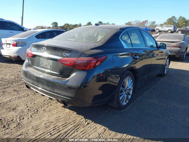 JN1EV7AR2JM612114 Infiniti Q50 3.0t Luxe