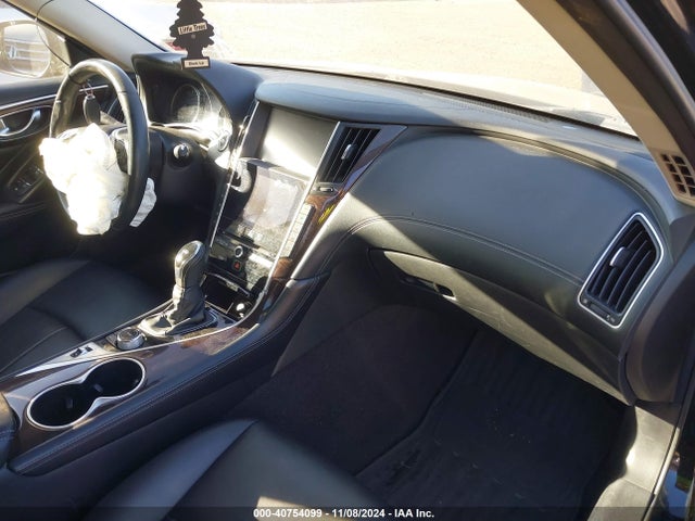 JN1EV7AR2JM612114 Infiniti Q50 3.0t Luxe