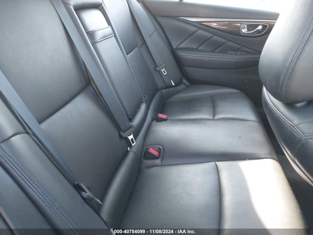 JN1EV7AR2JM612114 Infiniti Q50 3.0t Luxe