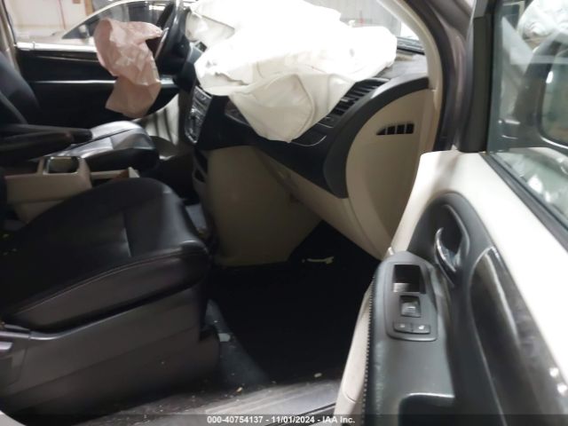 2C4RC1BG5GR194460 Chrysler Town & Country Touring