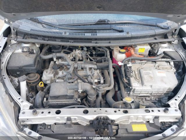 JTDKDTB30F1580469 Toyota Prius C Two