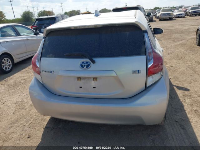 JTDKDTB30F1580469 Toyota Prius C Two