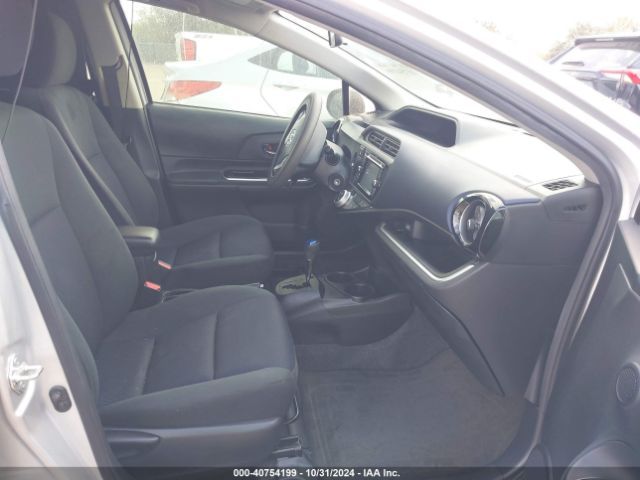 JTDKDTB30F1580469 Toyota Prius C Two