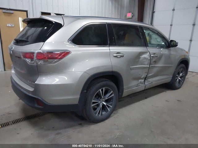 Toyota Highlander Xle V6 2016 5TDJKRFH8GS277888 Image 4