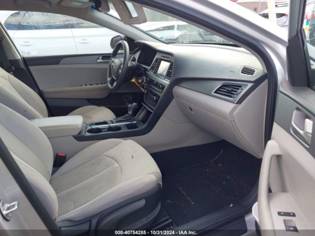 5NPE24AFXHH587896 Hyundai SONATA SE