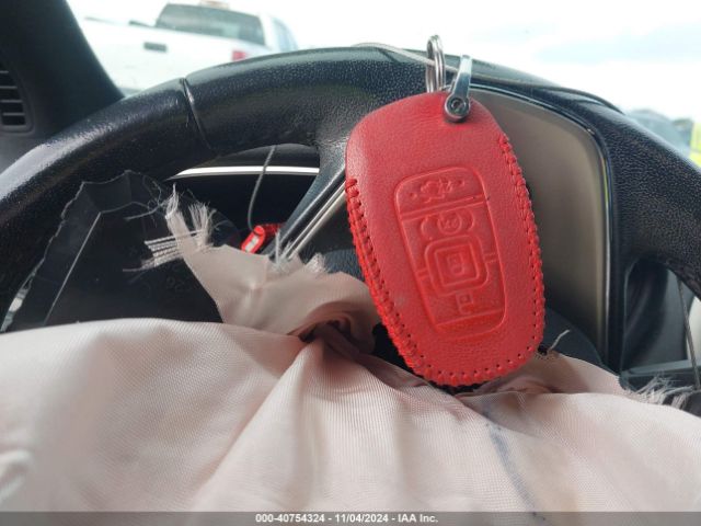 5LMCJ1C94HUL07825 Lincoln Mkc Premiere