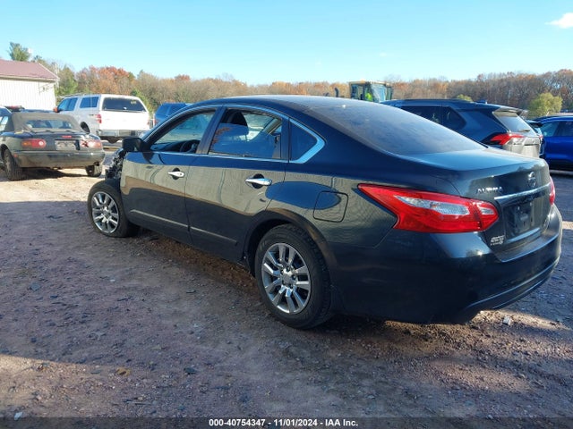 Nissan Altima 2.5 S 2017 1N4AL3AP4HC239608 Image 3