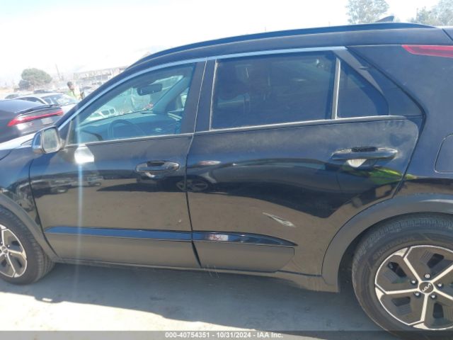 KNDCR3LE6P5046215 KIA NIRO EX