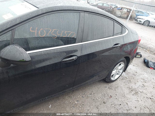 Chevrolet Cruze Lt Auto 2018 1G1BE5SM4J7237700 Image 14