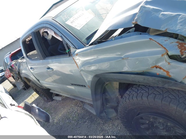3TMCZ5AN6KM241362 Toyota Tacoma 4wd Trd Off Road