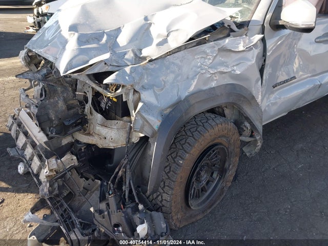 3TMCZ5AN6KM241362 Toyota Tacoma 4wd Trd Off Road