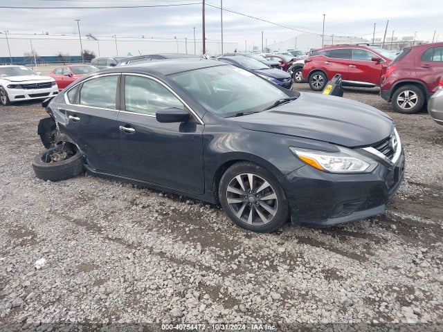 Nissan Altima 2.5 Sv 2017 1N4AL3AP4HC229175 Image 1