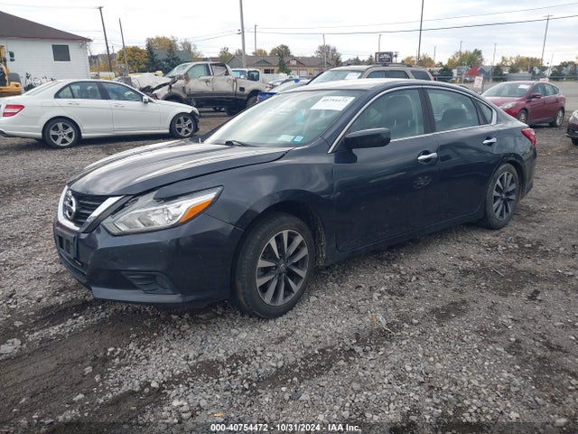 Nissan Altima 2.5 Sv 2017 1N4AL3AP4HC229175 Image 2