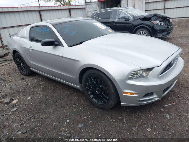 2014 1ZVBP8AM1E5316521 main image
