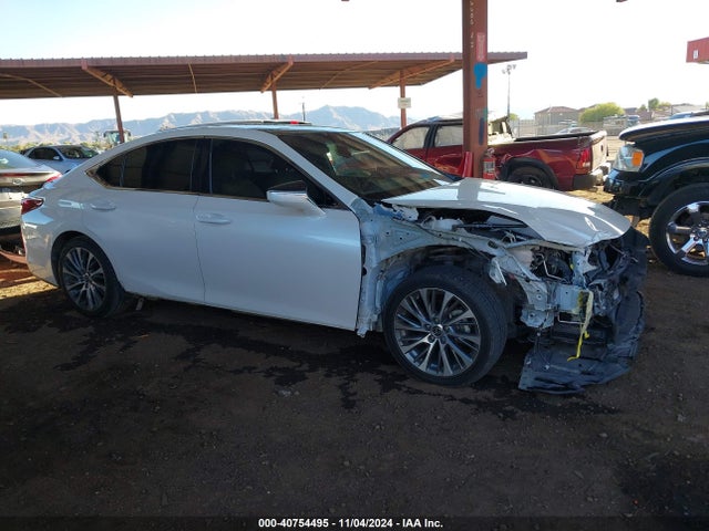 Lexus ES 350 2020 58ADZ1B15LU063440 Image 13