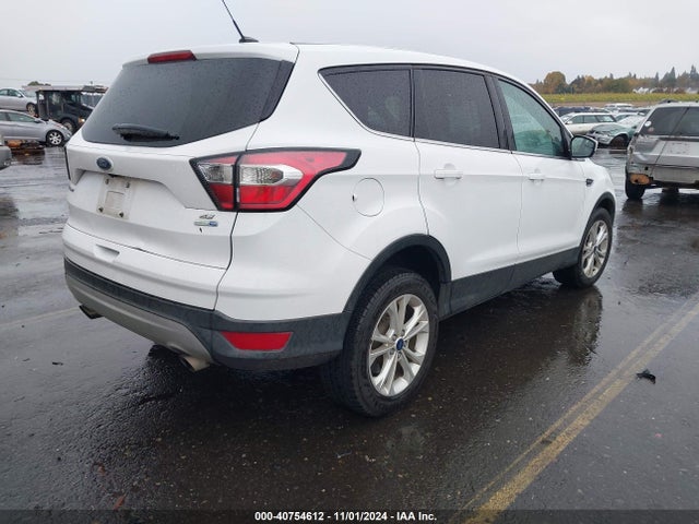 Ford ESCAPE SE 2017 1FMCU9G94HUB90007 Image 4
