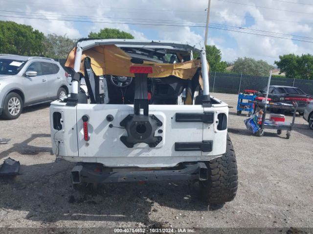 1C4HJWDG0JL930443 Jeep Wrangler Jk Unlimited Sport S 4x4