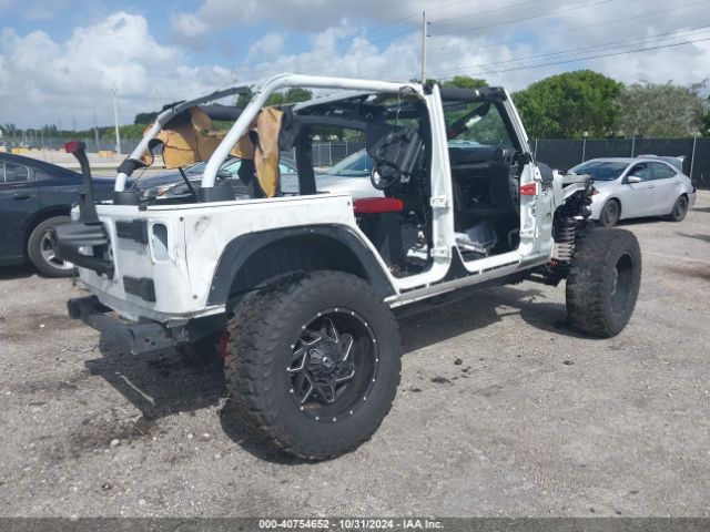 1C4HJWDG0JL930443 Jeep Wrangler Jk Unlimited Sport S 4x4