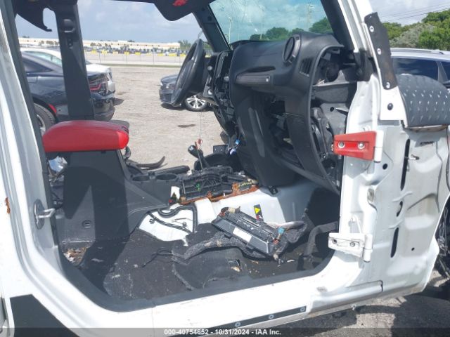 1C4HJWDG0JL930443 Jeep Wrangler Jk Unlimited Sport S 4x4