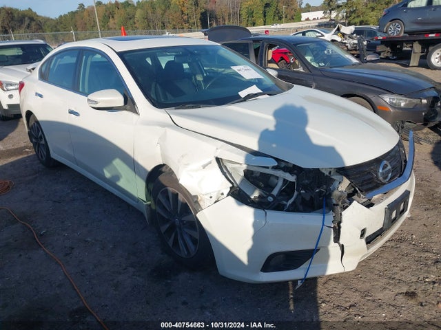 2017 1N4AL3AP4HC487695 main image