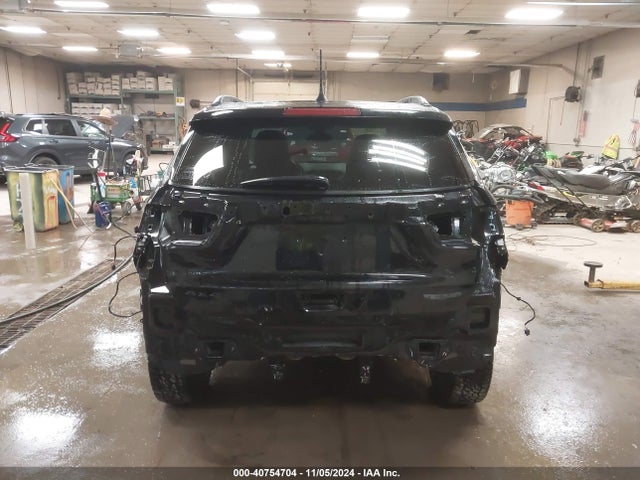 3C4NJDDB0HT631027 Jeep New Compass Trailhawk 4x4