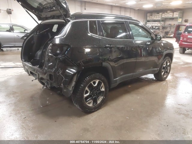 3C4NJDDB0HT631027 Jeep New Compass Trailhawk 4x4