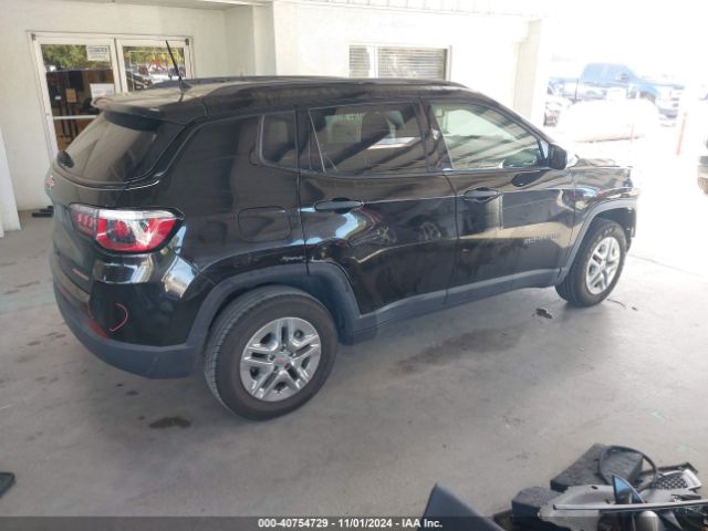 3C4NJCAB4JT502695 Jeep Compass Sport Fwd