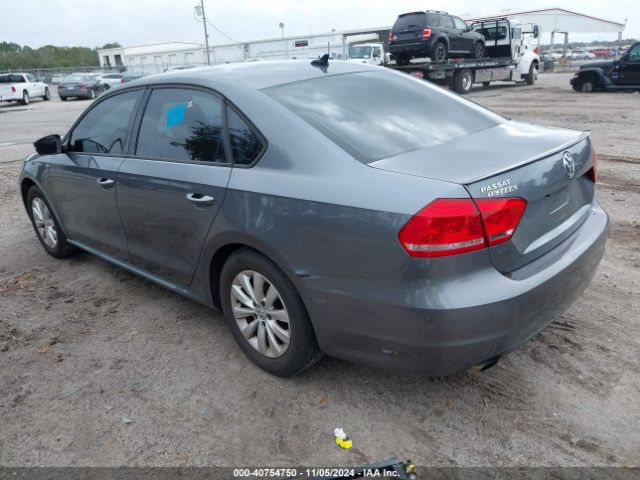 1VWAT7A31EC098763 Volkswagen Passat 1.8t Wolfsburg Edition