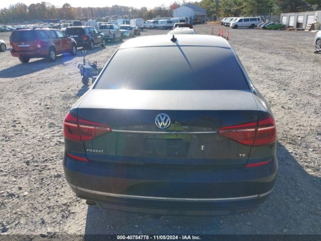1VWDT7A31HC039973 Volkswagen Passat 1.8t R-line
