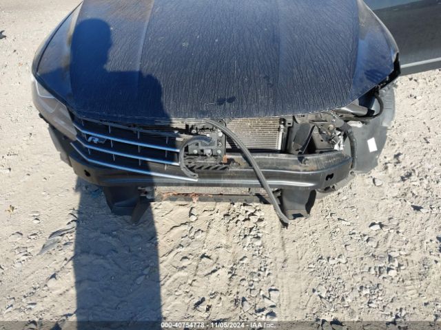 1VWDT7A31HC039973 Volkswagen Passat 1.8t R-line