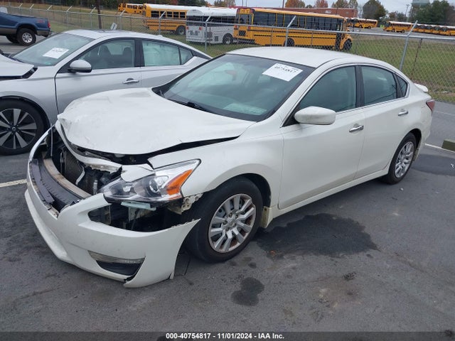 Nissan Altima 2.5 S 2014 1N4AL3AP8EN389933 Image 2