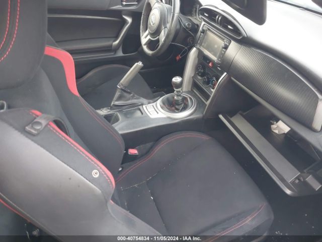 JF1ZNAA10E9705671 Scion FR-S