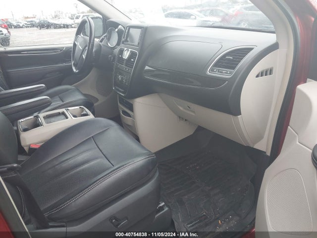 2C4RC1CG5ER107815 Chrysler Town & Country Touring-l