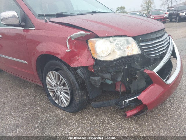 2C4RC1CG5ER107815 Chrysler Town & Country Touring-l
