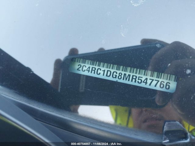 2C4RC1DG8MR547766 Chrysler Voyager Lxi